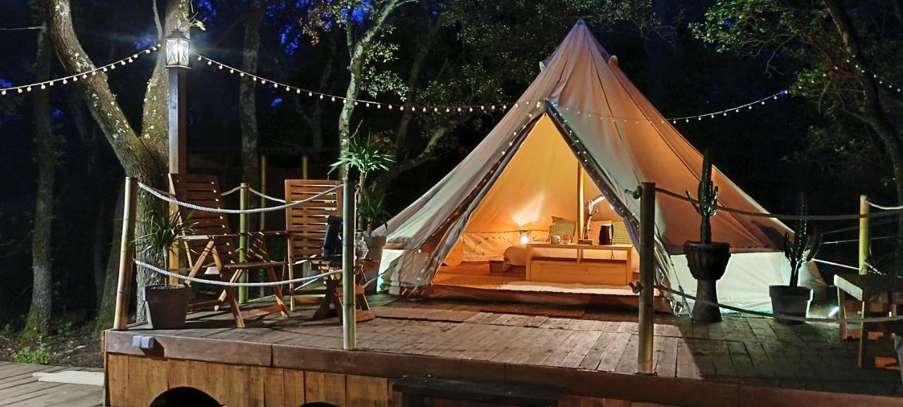 Evasion En Pleine Nature, Tipi Insolite Et Jacuzzi Au Pont Du Gard ! Vers Pont du Gard Kültér fotó
