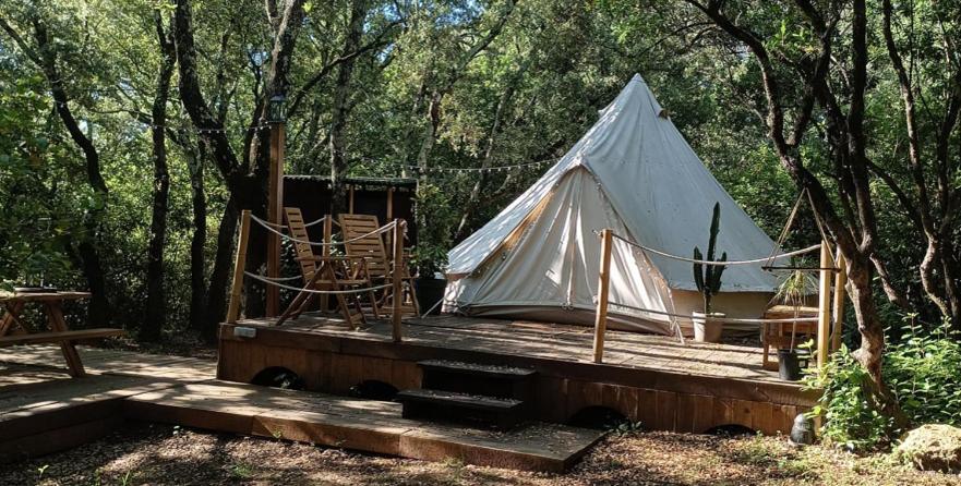 Evasion En Pleine Nature, Tipi Insolite Et Jacuzzi Au Pont Du Gard ! Vers Pont du Gard Kültér fotó